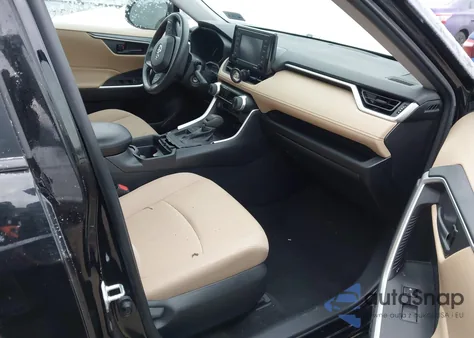 2021 Toyota Rav4 Le z USA, uszkodzony, nr VIN 2T3H1RFV2MC111191